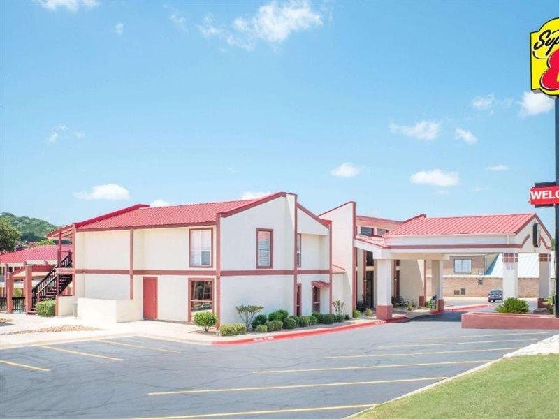 Super 8 By Wyndham Tx Motel Kerrville