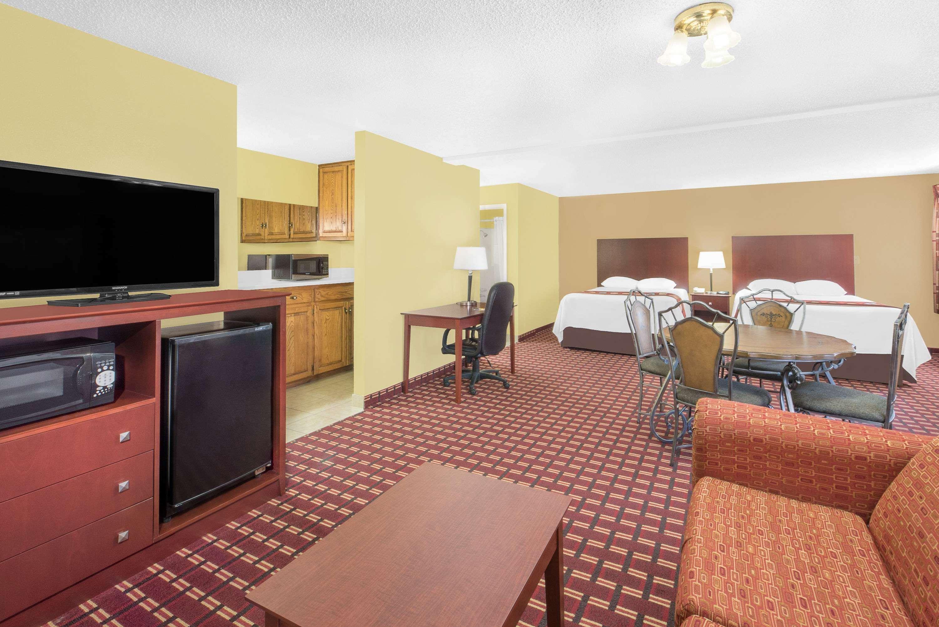 Super 8 By Wyndham Tx Motel Kerrville