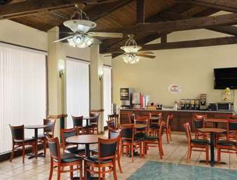 Super 8 By Wyndham Tx Kerrville