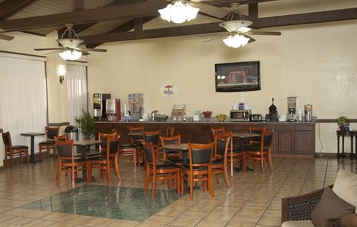 Super 8 By Wyndham Tx Motel Kerrville