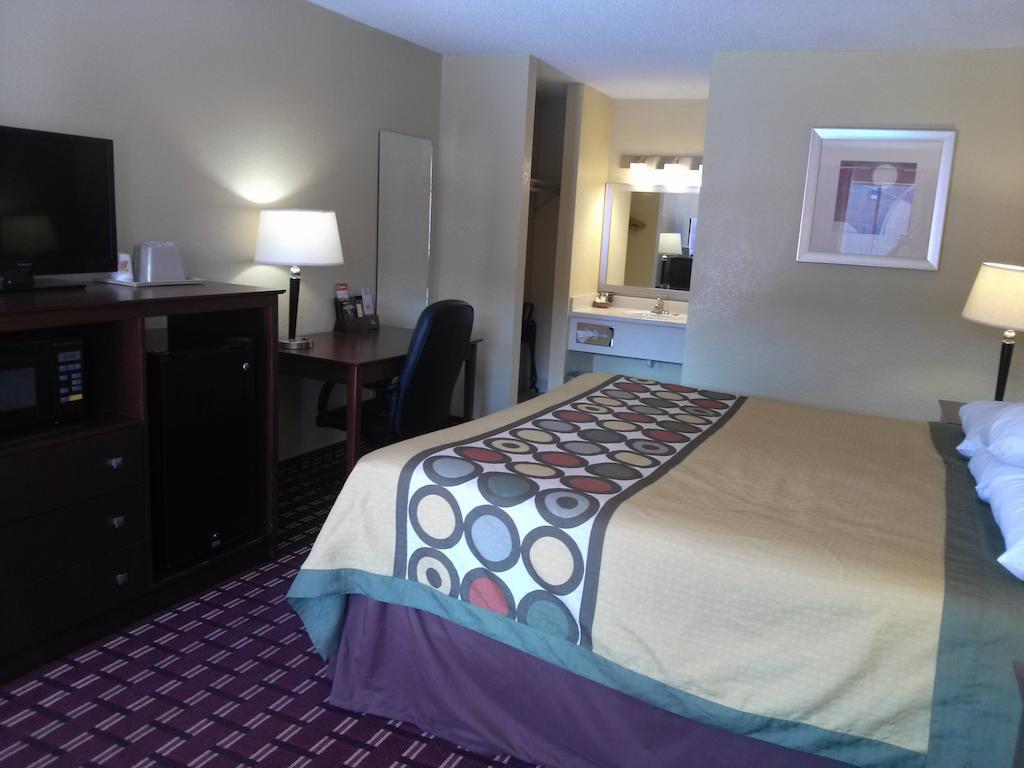 Super 8 By Wyndham Tx Motel Kerrville