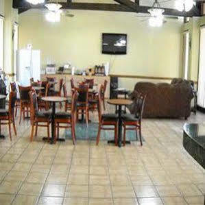 Super 8 By Wyndham Tx Motel Kerrville